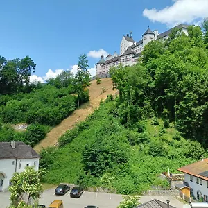 Schloss-zeit Apartment